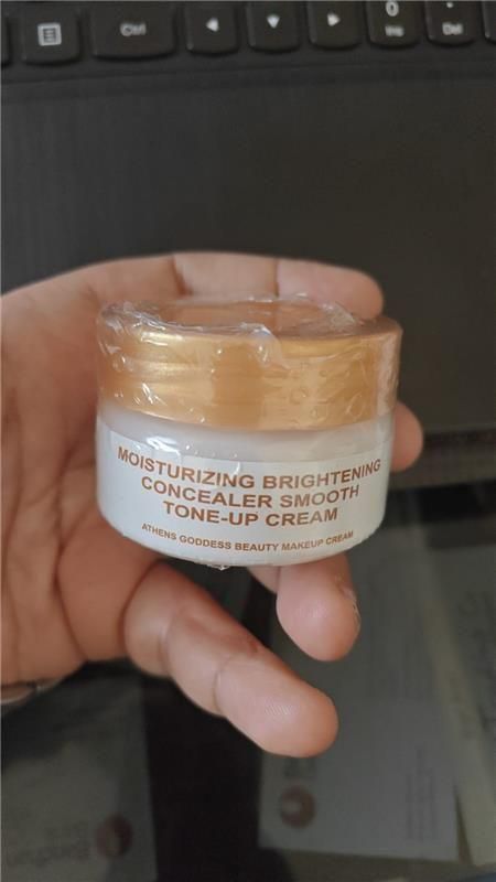 Moisturizing Brightening Concealer Smooth Tone Up Cream 100gm (Pack of 2)